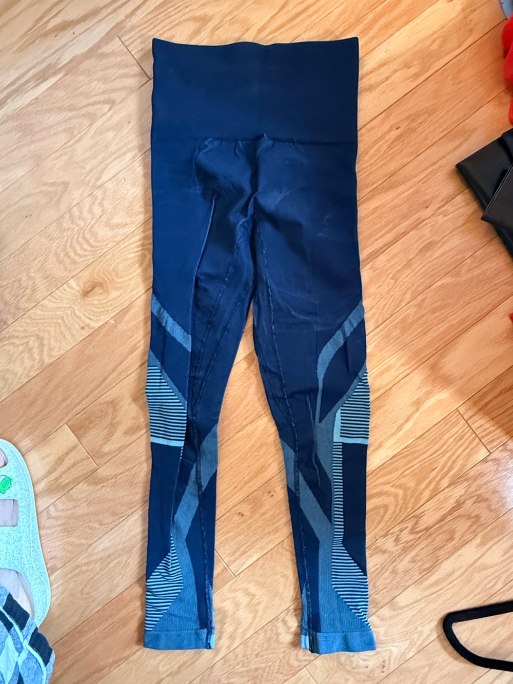 LNDR Navy Blue Compression Leggings with Light Blue Accent Panels